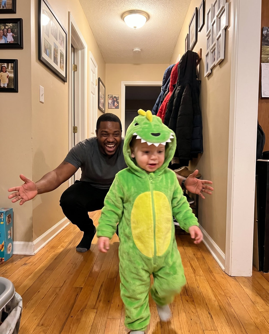Baby Beasties hooded romper - dino pasillo